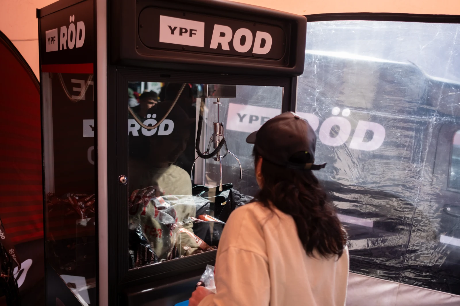 YPF RÖD — Máquina garra